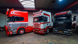 20251019-Tom-Holding-00285